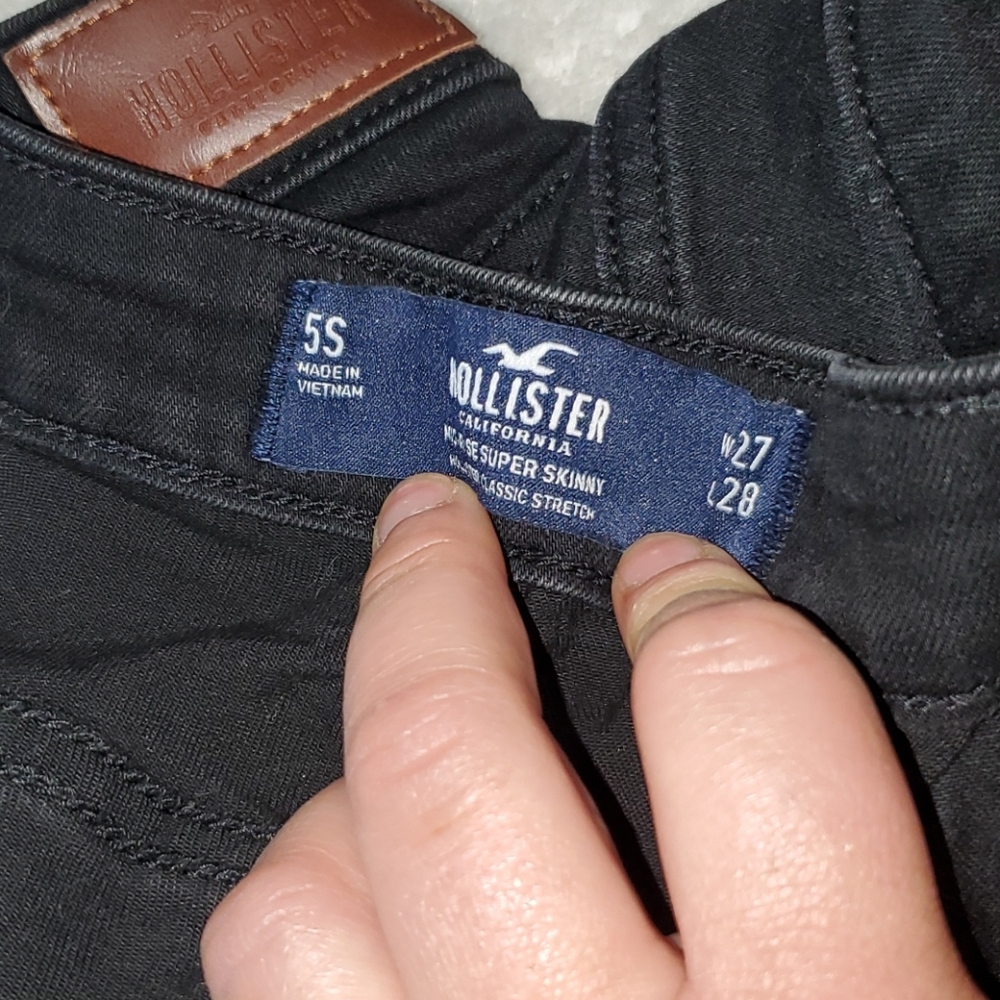 Jeans - Picture 2 of 3